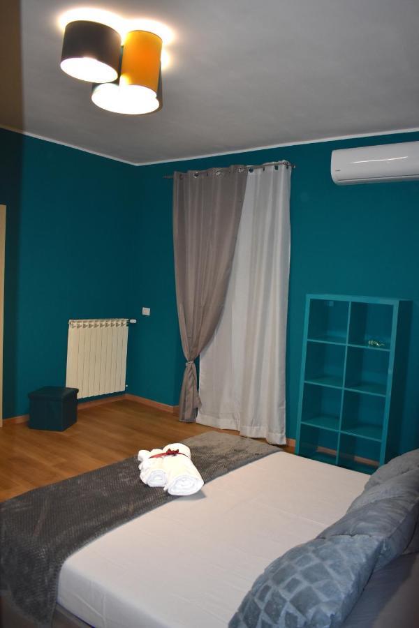 Casa Vacanze Oikia - Room Orchidea Naples Luaran gambar